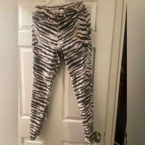 Venus Size 8 Animal Print Pants